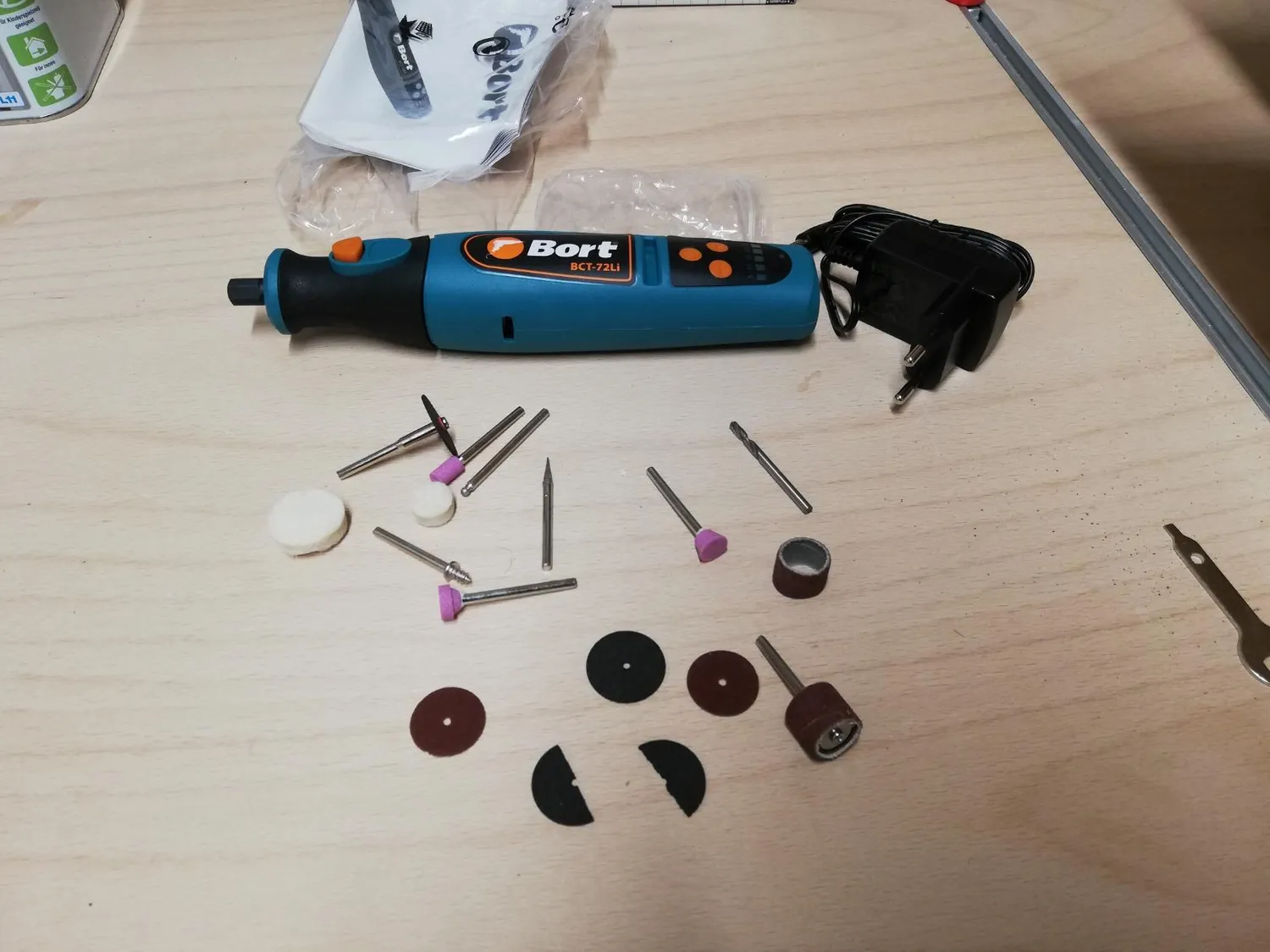 Bort BCT-72Li Akku-Graviergerät 7,2 V mit LED-Licht