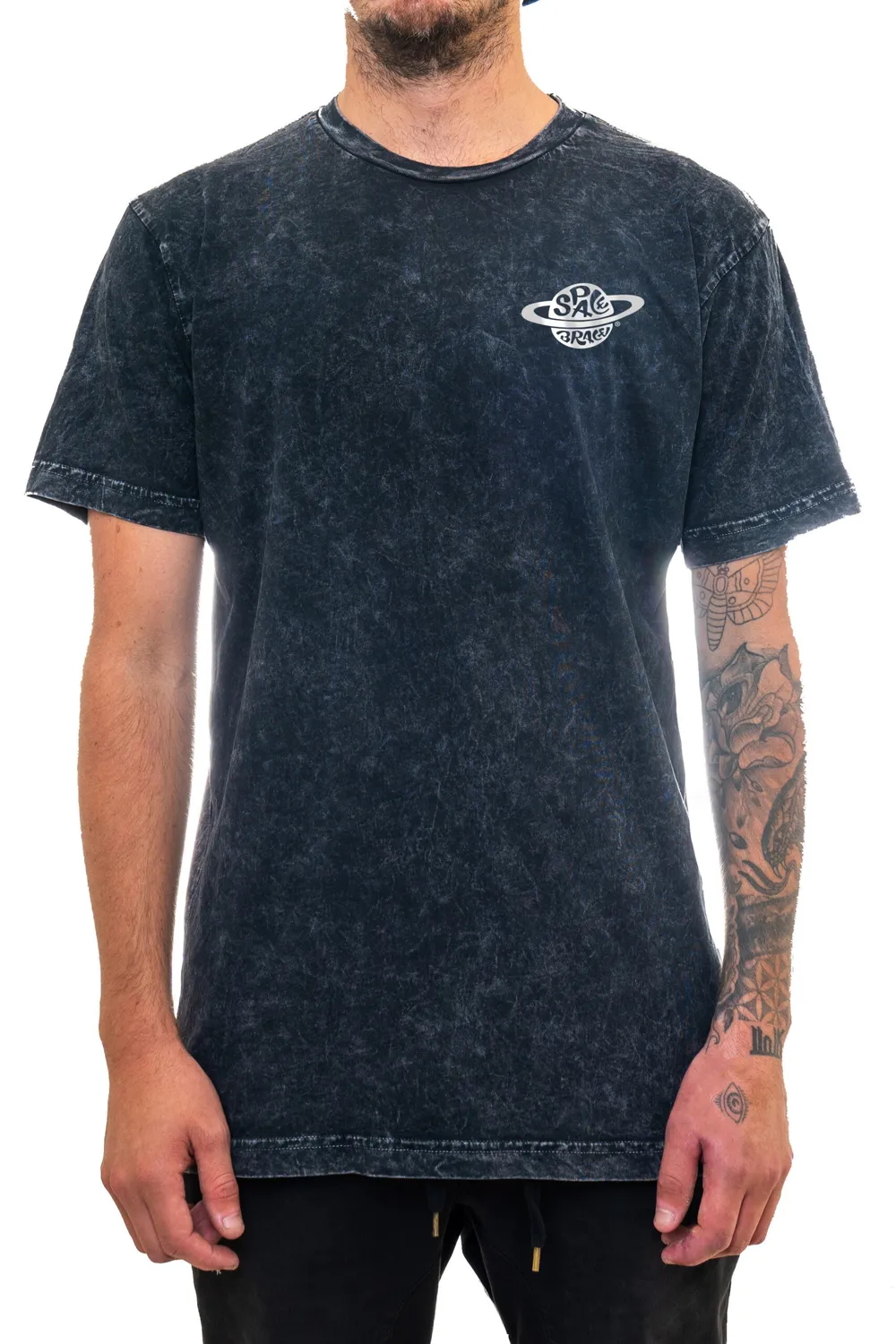 Space Brace Black Acid Wash T-Shirt mit Logodruck