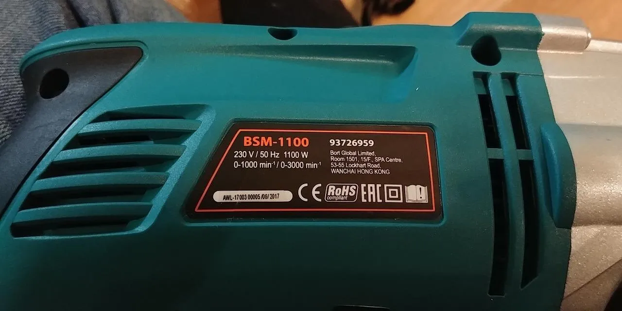 Bort BSM-1100 Schlagbohrmaschine 1100 W 2-Gang Zubehör