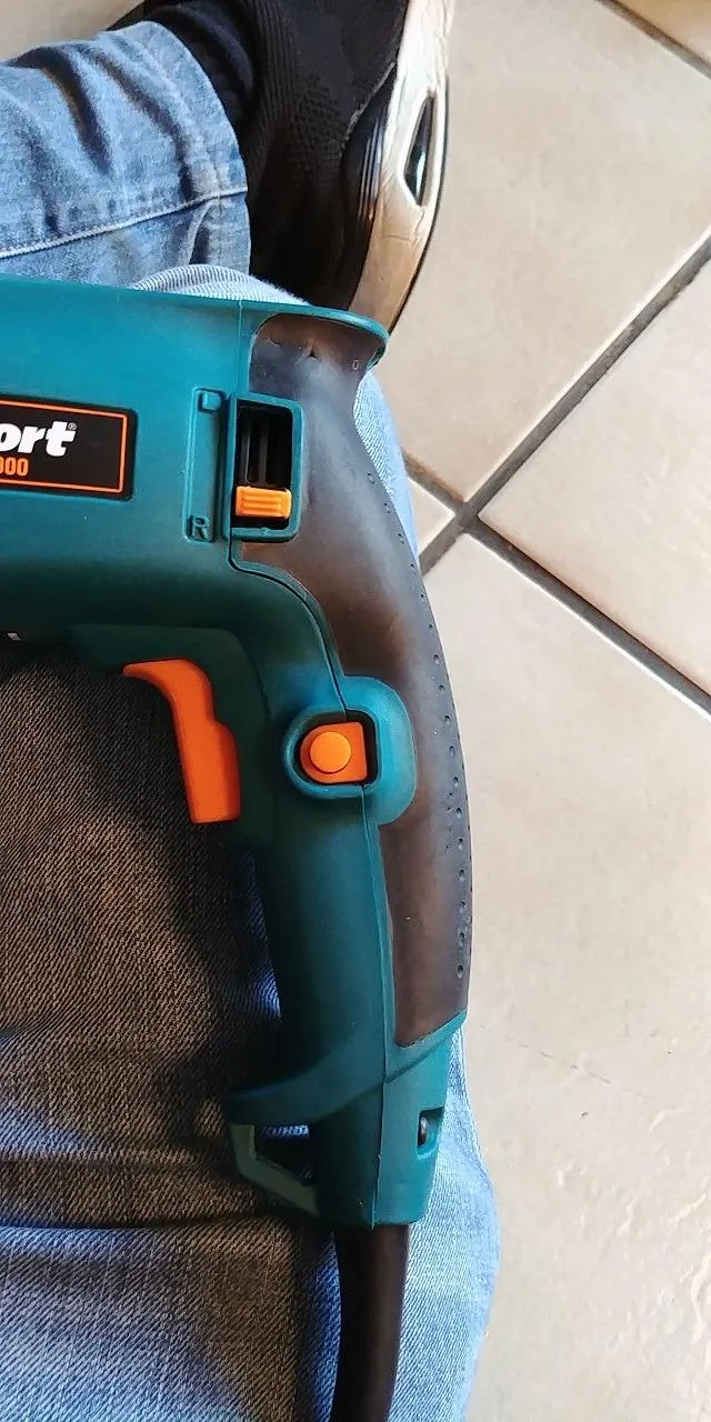 Bort BHD-900 Bohrhammer SDS-plus 900 W 3,5 Joule