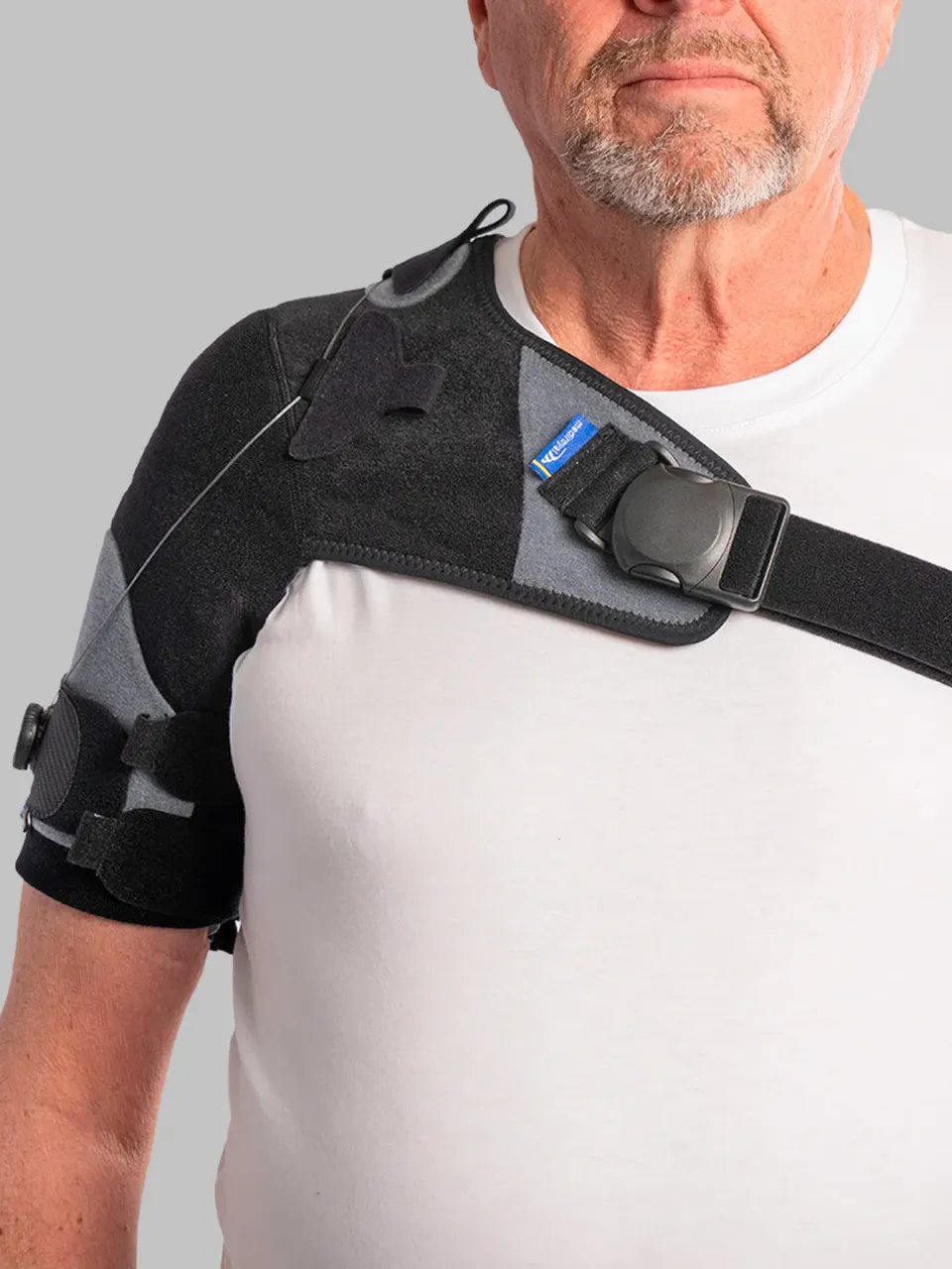 Kallassy ErixFour Schulterorthese mit Boa-System kühlend